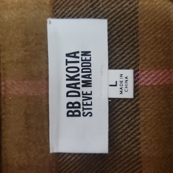 NWT Women's BB Dakota Shacket by Steve Madden - Picture 7 of 8